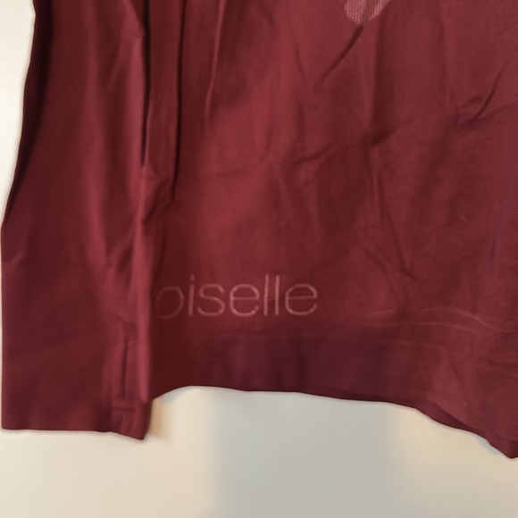 Oiselle long sleeve, with thumb holes - burgundy - Picture 2 of 4